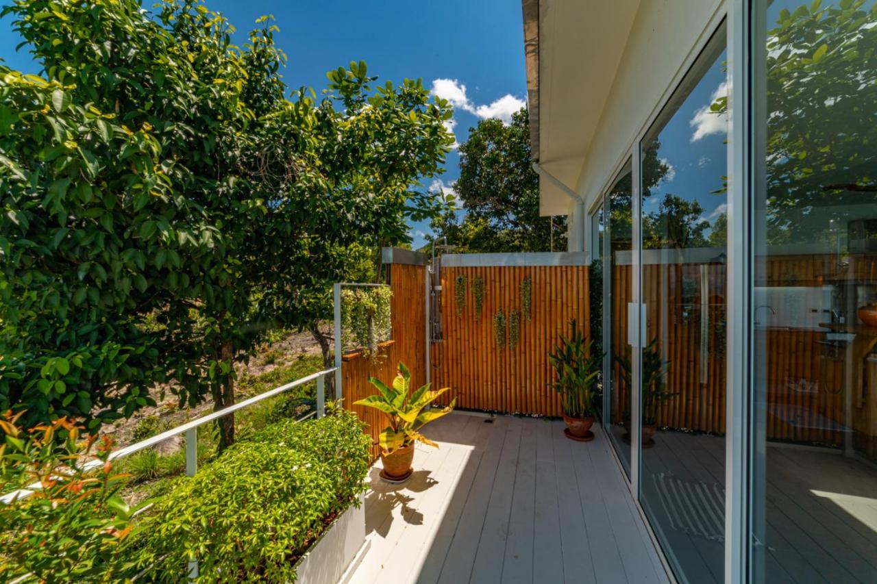 The View Villa Srithanu Bagian luar foto